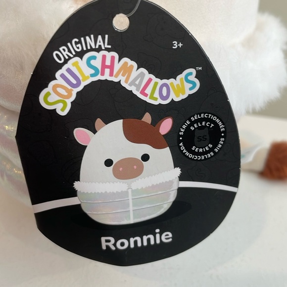 NWT 8” Ronnie the Cow in Puffer Jscket Winter Squishmallow - Select Series - Picture 5 of 6